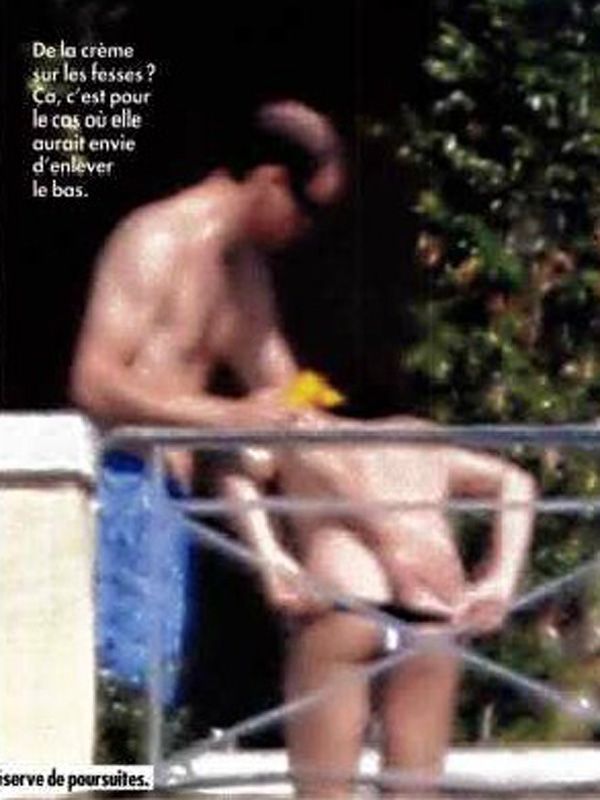 Jennifer Aniston Sunbathing Nude 110