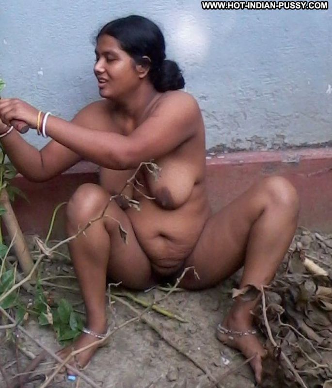 Tamil Housewife Nude