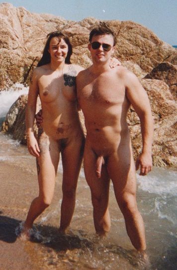 Passionate Babes Share Big Dick At Beach