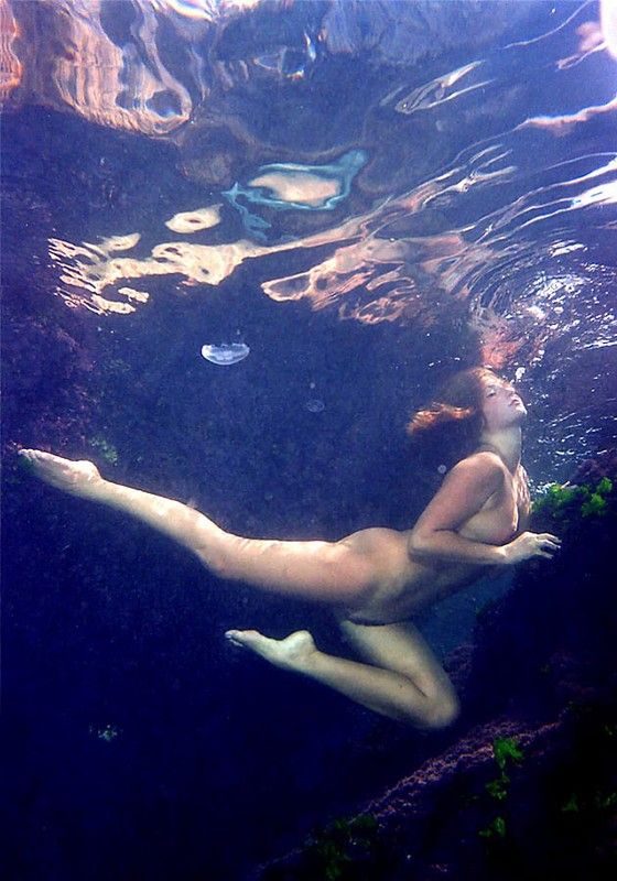 bora bora boat underwater nudes