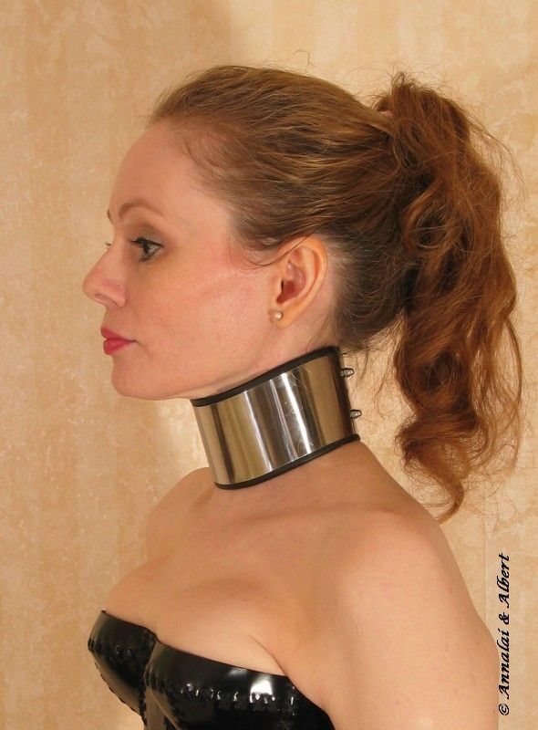 choker collars for women