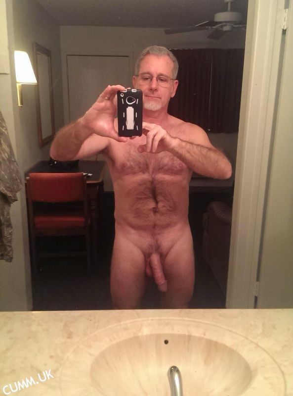 real daddy nude selfies