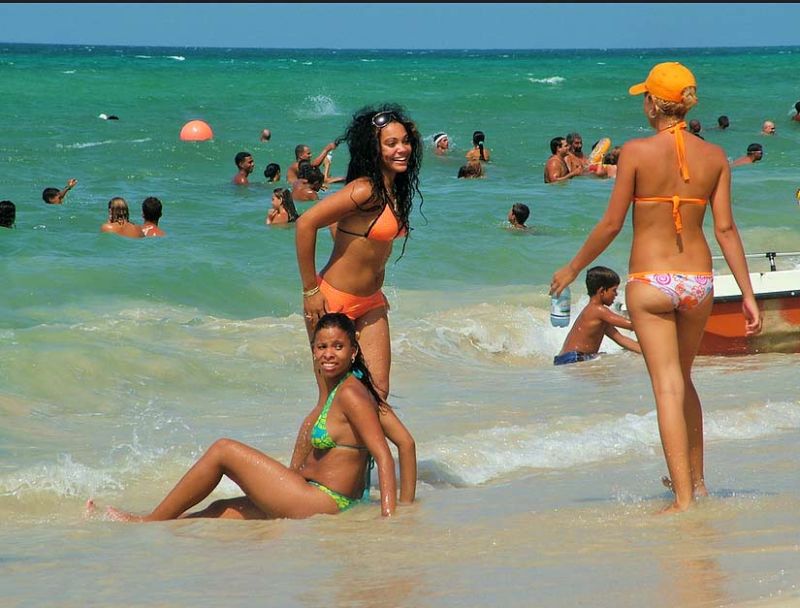 Beach nude videos in Havana