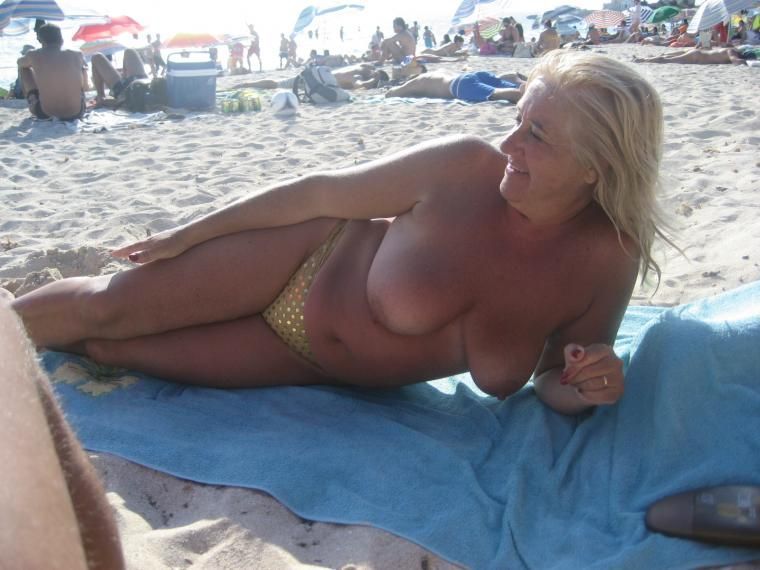 my wife naked on beach