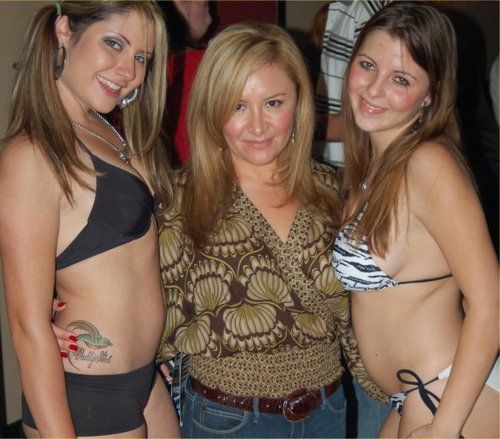 mom daughter lesbian party