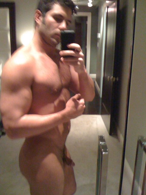 muscle dudes small cocks