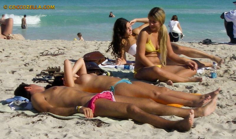 california beach girls topless