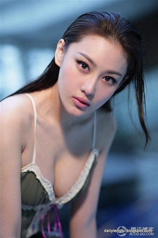 Zhang Jingchu Nude. 