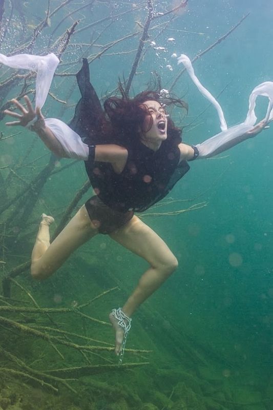 japanese woman underwater