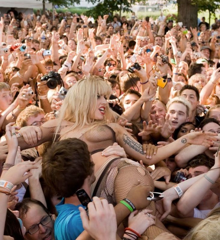 woman stripped crowd surfing