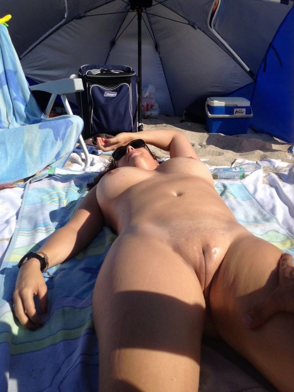 japan topless sunbathing