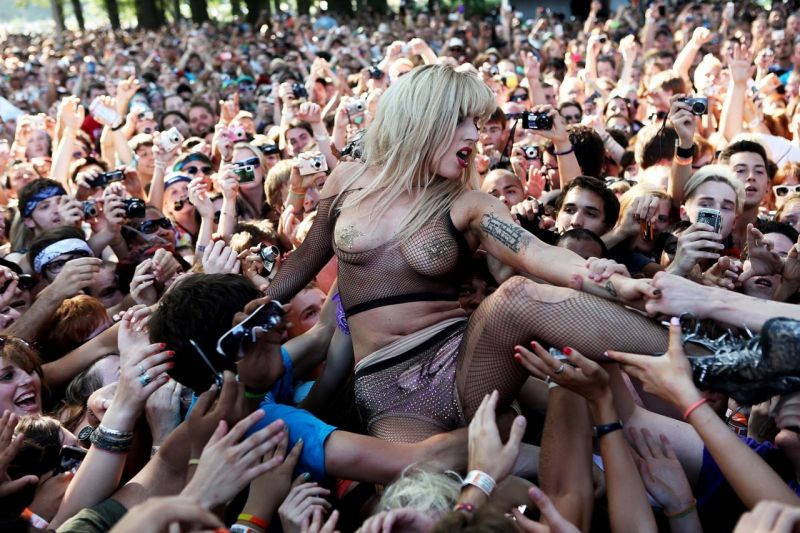 crowd surfer gets molested