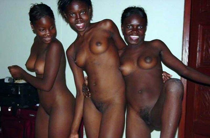 ebony female nude selfies