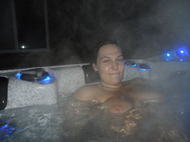 hot tub party girls nude