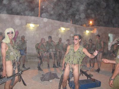 naked israeli soldiers