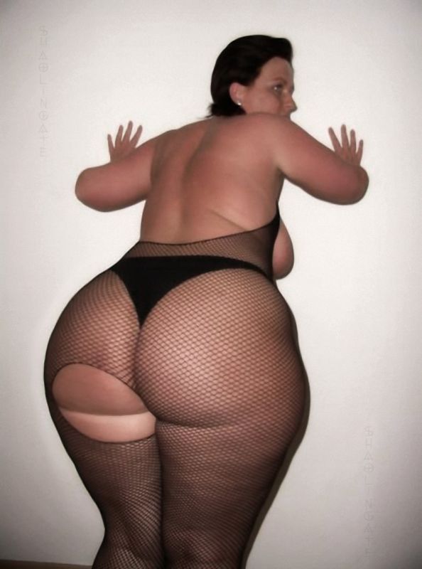 wide hips women butt