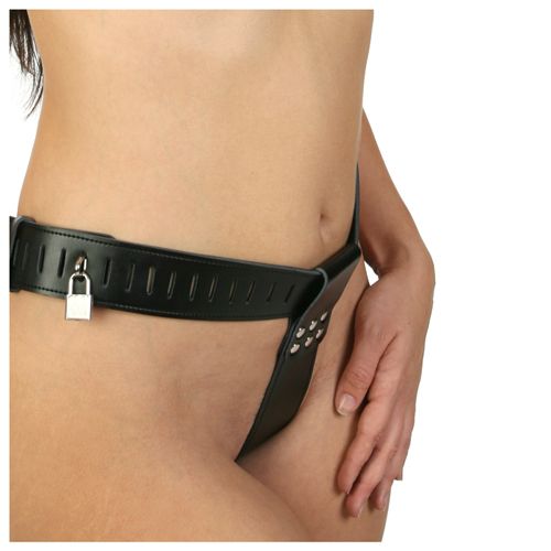 woman chastity belt
