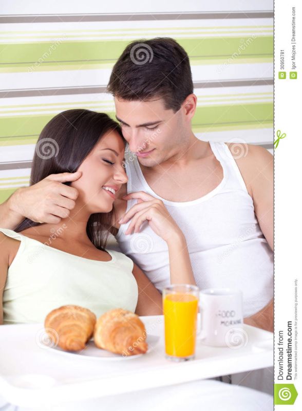 breakfast in bed tumblr couples