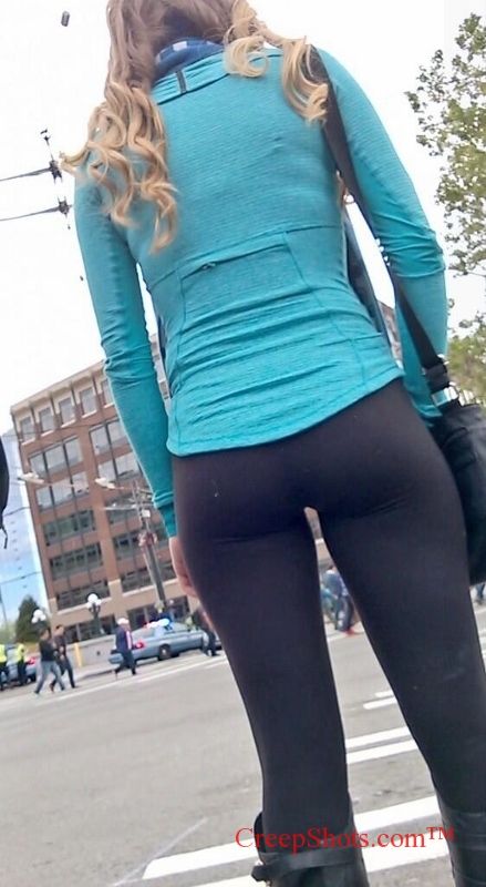 candid yoga pant front