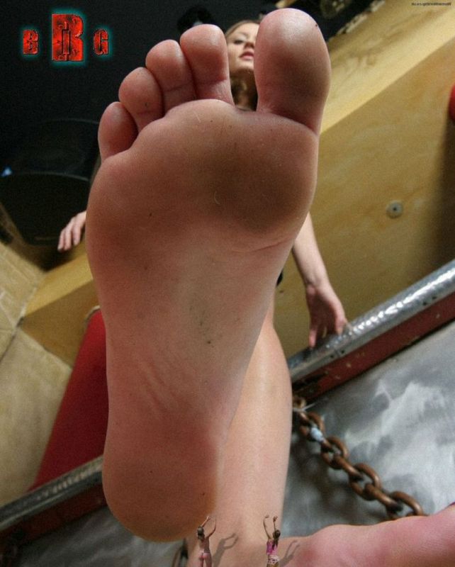 sniffing aunt feet soles handjob mature moms