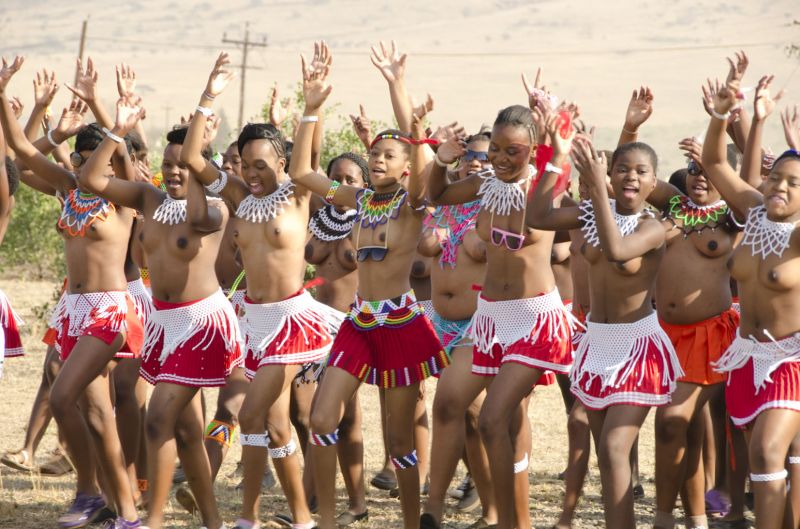 naked virgin zulu girls bathing