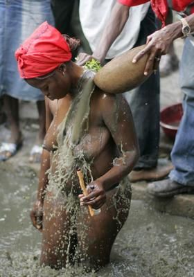 nepali women bathing in river