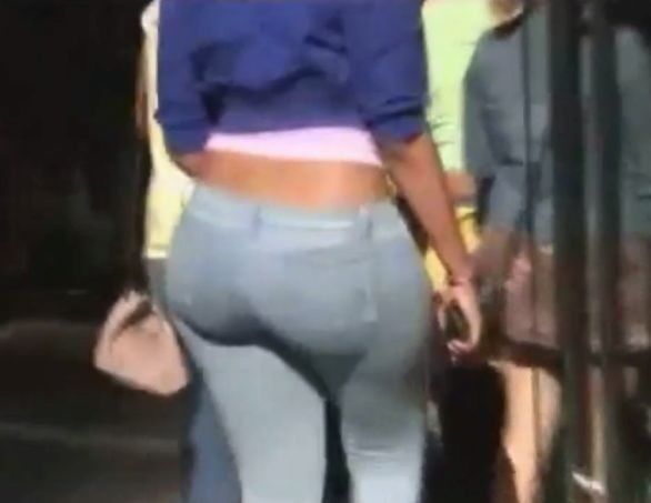 big booty black women in tight jeans