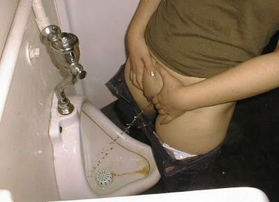 woman peeing standing up