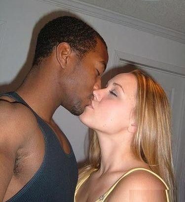 my wife kissing another man