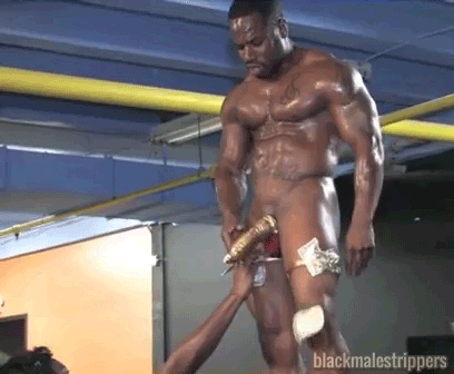 Chained Babe Massive Fucked By Hunky Man Big Cock