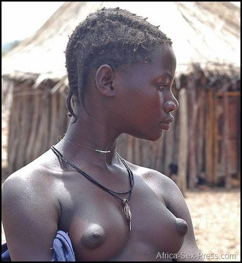 african tribal women bathing nude