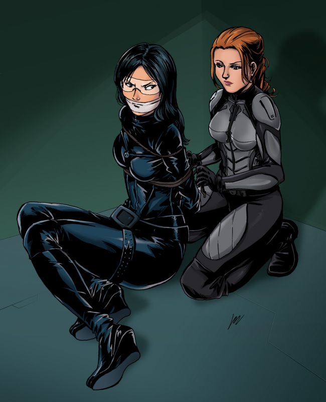 cosplay black widow captured