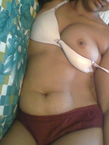 desi bhabhi boobs