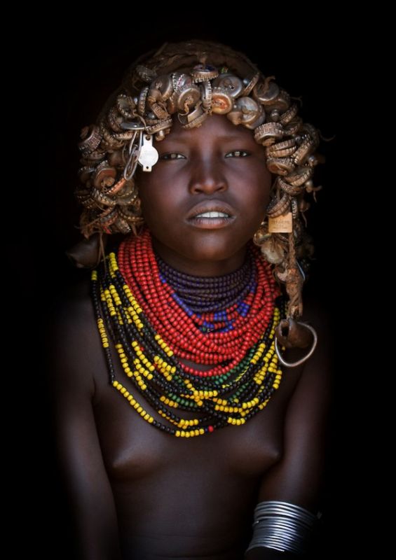 peru tribe girl