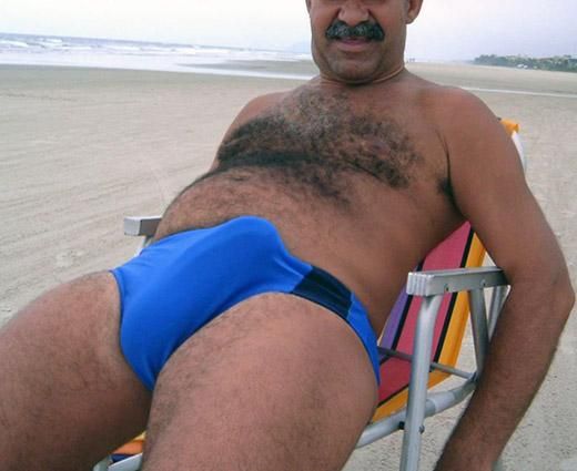 men with hairy legs spread
