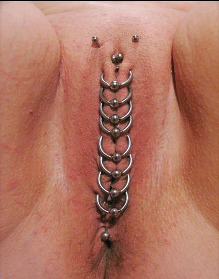 extreme pussy piercing lock