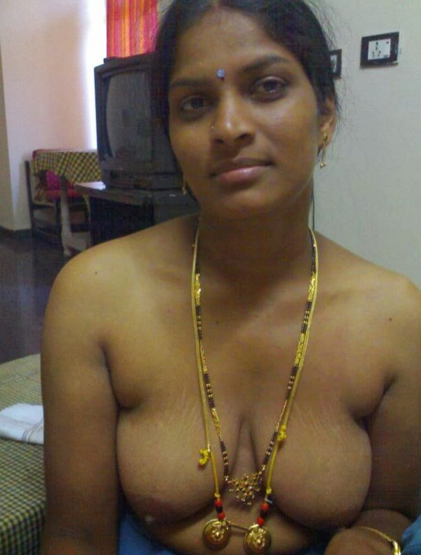 indian aunty sleeping nude