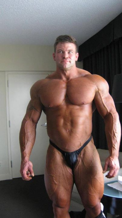 thick muscle men