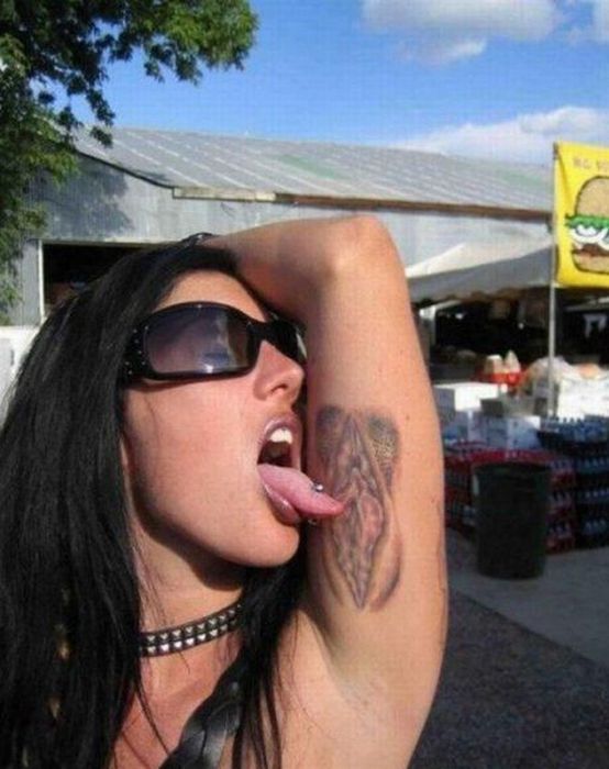 vagina tattoos