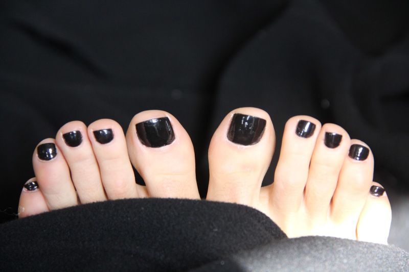 beautiful long toenails