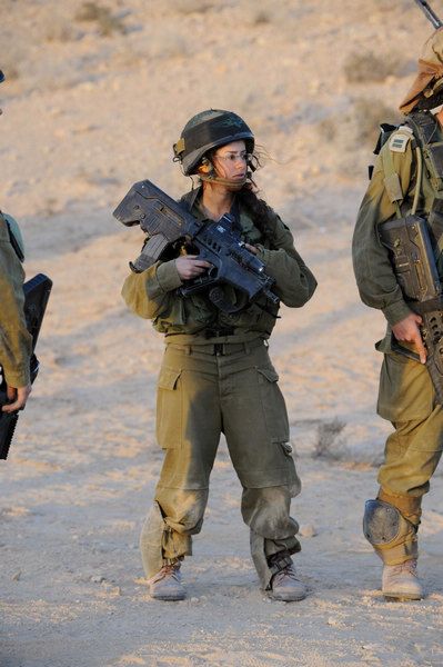 hot mossad female israeli soldiers