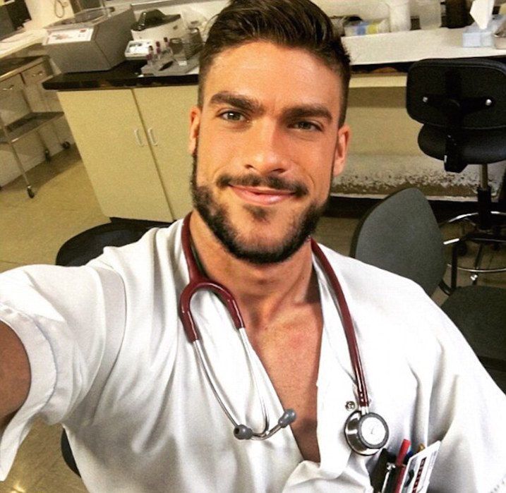 emergency room nurse selfies
