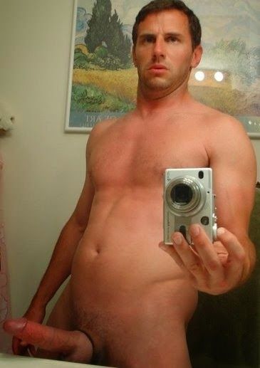 Naked yolo selfies