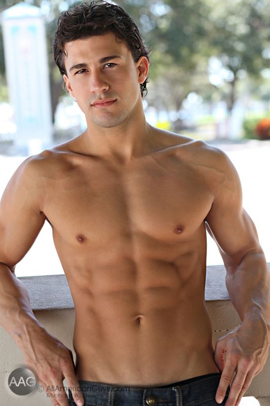 male bodybuilding models
