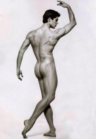 male ballet dancer bulge