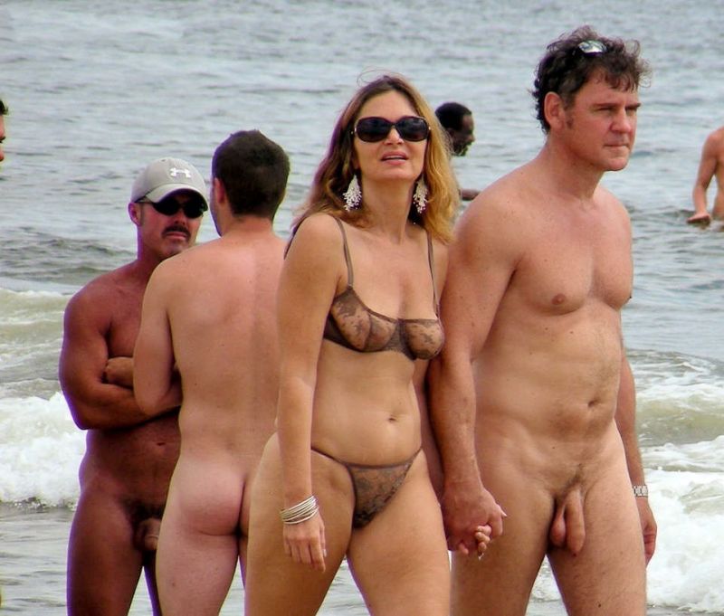 exhibitionist wife beach