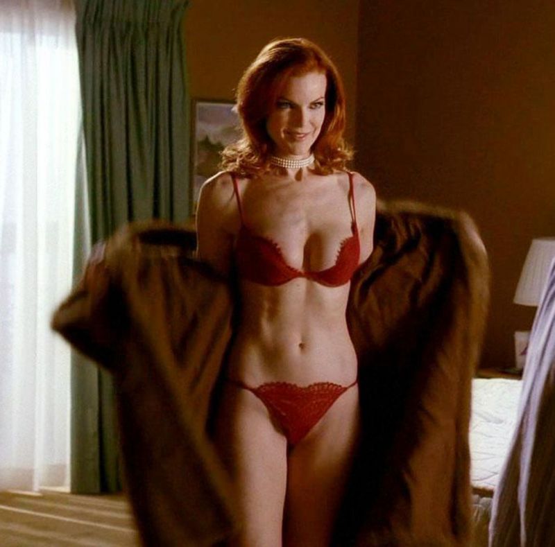 desperate housewives cleavage