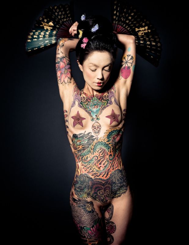 nude curvy tattooed women tattoo