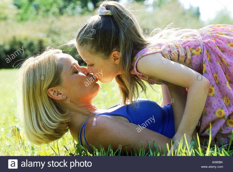 mom kissing daughter cum