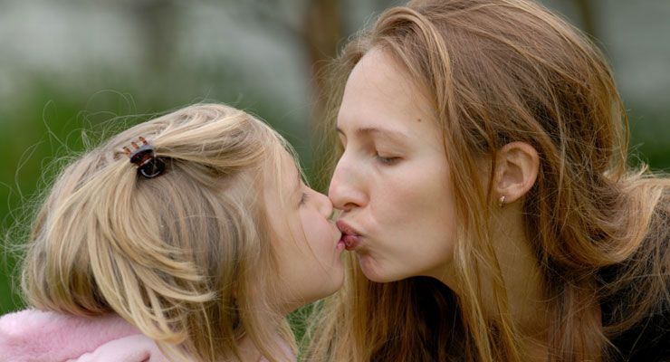 mother kiss daughter hot